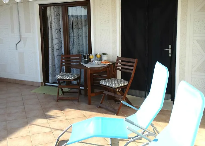 Marina Apartment